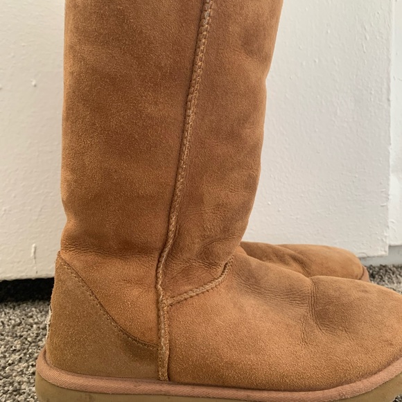 Authentic Ugg Hightop Boots - Picture 2 of 4